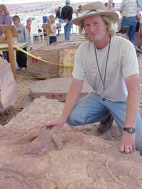 Milner_tracks.JPG (63467 bytes)